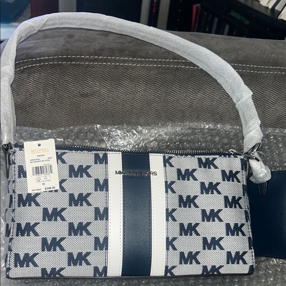 Michael Kors Vincent Shoulder Purse